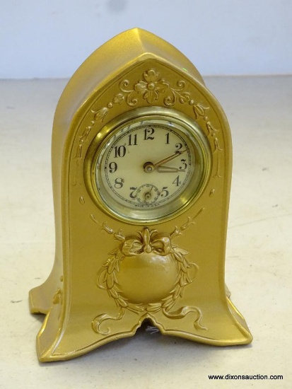 NEW HAVEN MINI BEEHIVE 1-DAY TABLE CLOCK. HAS BEEN PAINTED AND OVERHAULED. MEASURES 5.5"T X 4.25"W.