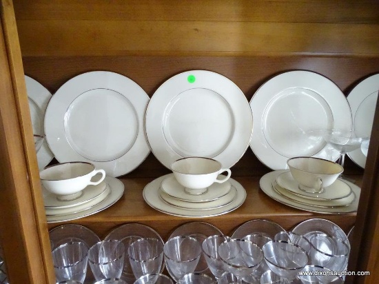 (DR) 40 PIECES OF LENOX CHINA IN THE MONTCLAIR PATTERN: 9 DINNER PLATES. 8 DESSERT PLATES. 9 BREAD