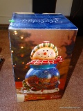 (2ND FLR BR 2) KIRKLAND SNOWMAN COOKIE JAR IN ORIGINAL BOX: 12