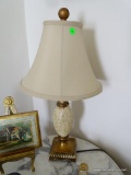 (SUNROOM) PLASTER AND CRACKLED PAINT PATTERN LAMP WITH SHADE AND FINIAL: 12