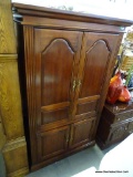 (A4) QUALITY CHERRY FINISH CABINET WITH 2 HIDE AWAY DOORS OVER 2 BOTTOM DOORS THAT OPEN TO REVEAL