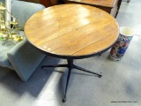 (A4) ROUND VINTAGE PUB TABLE WITH IRON BASE. 32''X29.5'' PERFECT FOR A LOFT APARTMENT IN DOWNTOWN