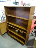 (A5) MID CENTURY MODERN WALNUT BOOKCASE WITH ADJUSTABLE SHELVES. 36''X13''X36.5''