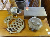 (A2) LOT OF 4 BRASS ITEMS. INCLUDES 2 TRINKET BOXES, A VMC 10-46 TRIVET, AND A BRASS FISH ASHTRAY