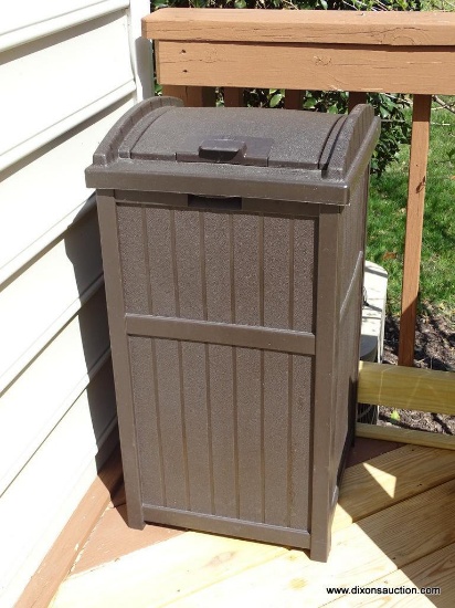 (BD) KETER PLASTIC BROWN TRASH CAN ON DECK WITH LIFT TOP LID.