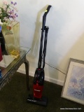 (LR) EUREKA QUICK-UP VACUUM CLEANER