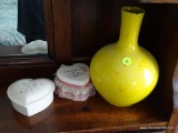(MBR) YELLOW AND SPECKLED ART POTTERY VASE: 9