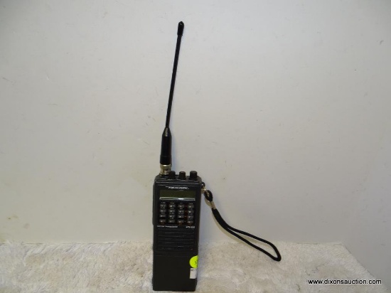 (B1) REALISTIC VHF FM TRANSCEIVER HTX 202 14.25 IN TALL WITH ANTENNA INCLUDES BELT CLIP