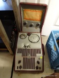 VINTAGE WEBSTER CHICAGO MODEL 80 WIRE RECORDER. THIS UNIT APPEARS TO BE IN GOOD CONDITION. UNTESTED.