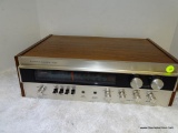 SHERWOOD AM / FM RETRO STEREO RECEIVER IN WOOD GRAIN CASE. MODEL S-7100A APPEARS TO BE IN GOOD