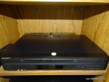 (LR) SONY DVD PLAYER/ VIDEO CASSETTE RECORDER MODEL#: SLV-D380P, WITH REMOTE CONTROL, BLACK