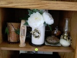 (LR) LOT OF SMALL DECOR, INCLUDING LARGER PILLAR CANDLES, ARTIFICIAL FLOWERS/VASE, SMALL TRINKET