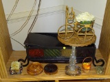 (LR) SPACIOUS AND BEAUTIFUL WOODGRAIN ENTERTAINMENT CENTER WITH ADJUSTABLE/REMOVABLE SHELVES AND
