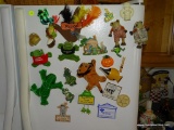 (K, ON REF) LOT OF 20+ ASSORTED KITCHEN/REFRIGERATOR MAGNETS, MANY OF WHICH ARE OF FROGS, ALL ARE