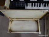 (UBR2) ANTIQUE PIANO BENCH, OPENS SMOOTHLY TO HOLD SHEET MUSIC OR ACCESSORIES, BEAUTIFUL BLONDE WOOD