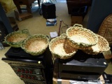 (B) 4 WOVEN WICKER AND GREEN EDGED BASKETS