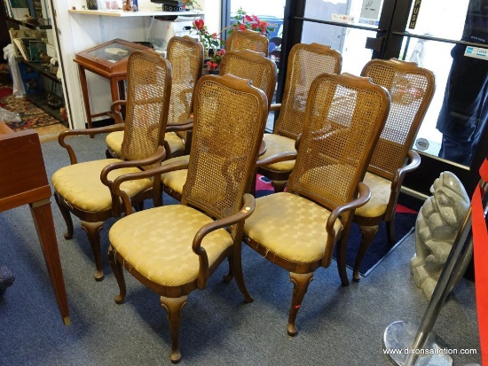 THOMASVILLE QUALITY QUEEN ANNE DINING ROOM CHAIRS, SET OF 8 IN MAHOGANY WITH A WARM BROWN FINISH.