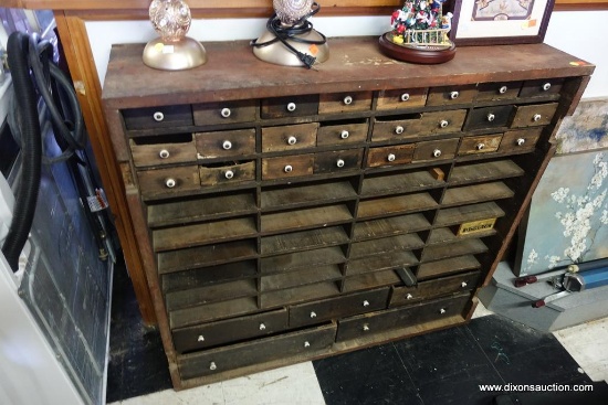 (R1) JEWELERS/HOBBYISTS ORGANIZATIONAL UNIT; THIS ECLECTIC AND CUSTOM-CRAFTED VINTAGE PIECE HAS A