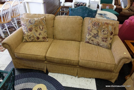 (R2) BROYHILL "AUDREY" SOFA; MATCHES LOT #34. THIS PIECE HAS A COMFORTABLE AND FAMILIAR LOOK WITH
