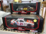 (SR1) 3 DIE CAST RACING CHAMPIONS 1:24 SCALE CARS: #21 CITGO, #16 ROUSH RACING, #42 MELLOW YELLOW