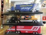 (SR1) LOT OF THREE 1:87 SCALE DIE CAST TRANSFERS AND TRAILERS: 1 GOOD YEAR (1 OF 15,000), 1 TEXACO