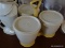 (FOY) VINTAGE TUPPERWARE CADDY WITH 3 CUPS/LIDS AND BRAUN HAND MIXER.