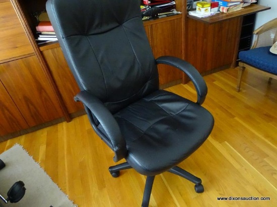 (OFF) ROLLING BLACK LEATHER OFFICE CHAIR; HIGH BACK WITH ARMRESTS. 5 LEGS WITH SMOOTH ROLLING