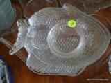 (DR) GLASS LOT; 4 FISH SHAPED SMALL PLATES, A CANDY DISH, AND A GLASS JAR/STIRRED SIMILAR TO RX