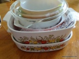 (FOY) BAKEWARE LOT; INCLUDES 3 ROUND ASSORTED VINTAGE PYREX, GREEN GLASS PATTERNED ROUND BOWL, 2