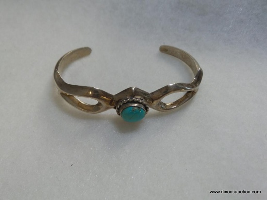 .925 TESTED BRACELET WITH TURQUOISE 20 G.