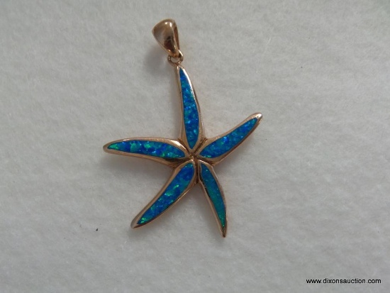 .925 STERLING SILVER WITH GOLD VERMEIL STARFISH PENDANT SET WITH BLACK OPAL 8 G. 1 7/8"L