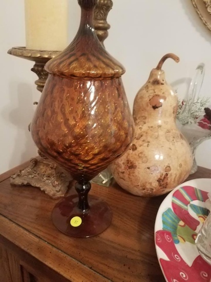 (BR3) ASSORTED LOT: PAIR OF CANDLE HOLDERS, CRYSTAL BASKET, AMBER LIDDED COMPOTE, CANDLES, ETC.