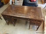 (GAR) JOHNSON-HANDLEY-JOHNSON CO. MAHOGANY 5 DRAWER DESK WITH SPIRAL TURNED LEGS: 55? X 28? X 31?.