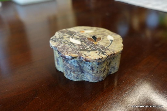 (R1) SOAPSTONE TRINKET DISH; SCALLOPED EDGE WITH INLAY FLORAL PATTERNED LID, MEASURES ABOUT 3.5 IN