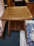 (R4) ANTIQUE OAK SQUARE TOP TABLE WITH TURNED AND SPLAYED LEGS; TOP SURFACE HAS SOME SEPARATION IN