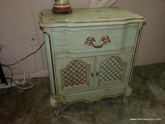 (BED) LIGHT GREEN FRENCH PROVINCIAL NIGHTSTAND BY BASSETT FURNITURE; SINGLE DRAWER OVER A 2 DOOR