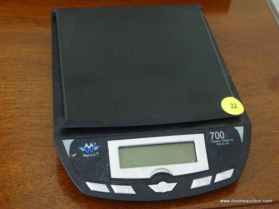 ELECTRIC KITCHEN SCALE