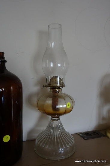 LARGE VINTAGE OIL LAMP