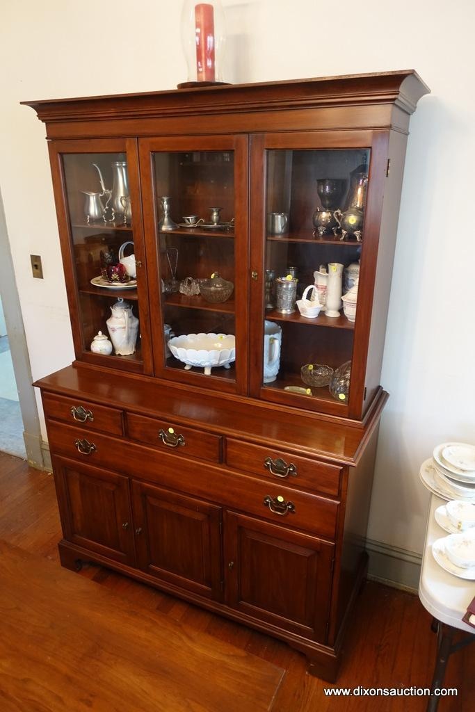 Henkel Harris China Cabinet Art Antiques Collectibles