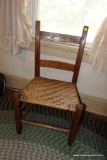 VINTAGE WOODEN CHAIR