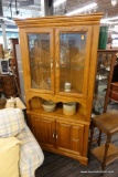 COCHRANE FURNITURE MAPLE CORNER CABINET