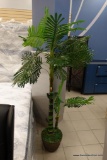 ARTIFICIAL PALM TREE IN PLANTER