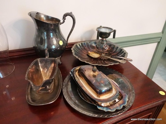 (DR) SILVER PLATE LOT- 11 PCS. TO INCLUDE ROGERS PITCHER, FEDERAL SHELL PATTERN DIP TRAY, GRAVY BOAT