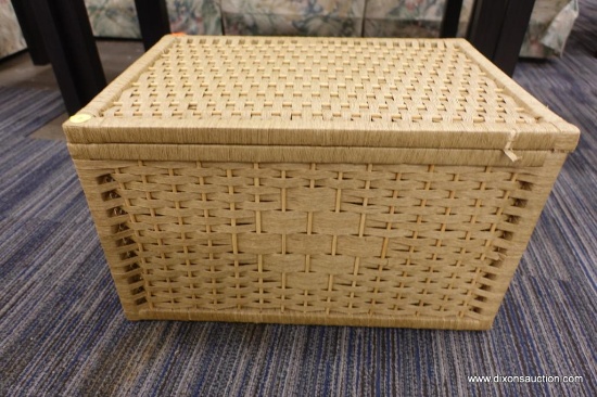 TAN WOVEN STORAGE BASKET/CHEST