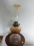 (SUNRM) VINTAGE OIL LAMP WITH CHIMNEY-18