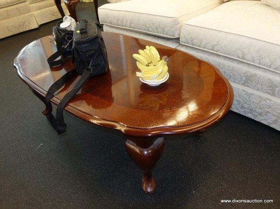 OVAL QUEEN ANNE COFFEE TABLE