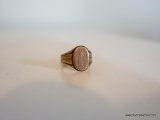 (LEFT BED) 18K GOLD MAN'S MONOGRAMED RING