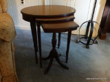 (DEN) VINTAGE MAHOGANY OVAL SET OF NESTING TABLES- BEADED EDGE SKIRT, REEDED COLUMNED LEGS- ORIGINAL