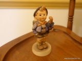 (DR) HUMMEL HOME FROM MARKET FIGURINE- MARKED WITH BEE- 5
