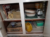 (KIT) CONTENTS OF BOTTOM CABINET- INCLUDES CORNING WARE CASSEROLE DISHES WITH LIDS, ELECTRIC KNIFE